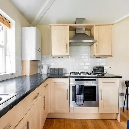 Lovely 3-Bed 20 Minutes To Central Londra Dış mekan fotoğraf
