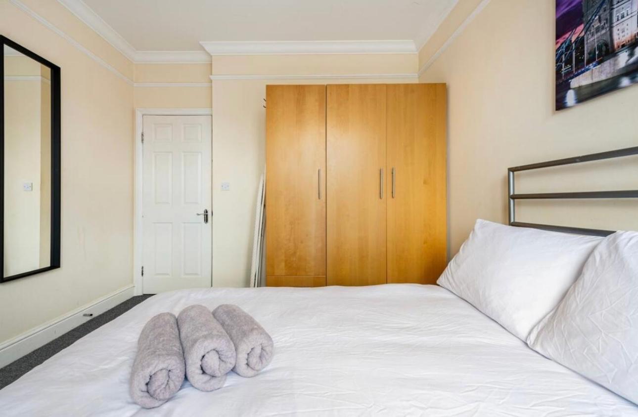 Lovely 3-Bed 20 Minutes To Central Londra Dış mekan fotoğraf