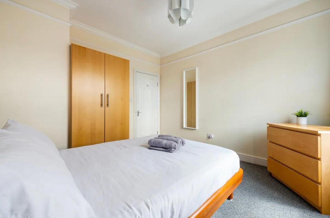Lovely 3-Bed 20 Minutes To Central Londra Dış mekan fotoğraf