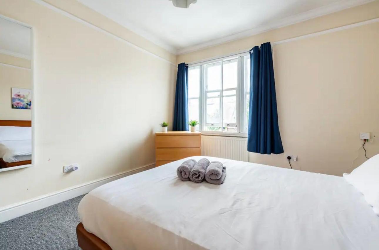 Lovely 3-Bed 20 Minutes To Central Londra Dış mekan fotoğraf