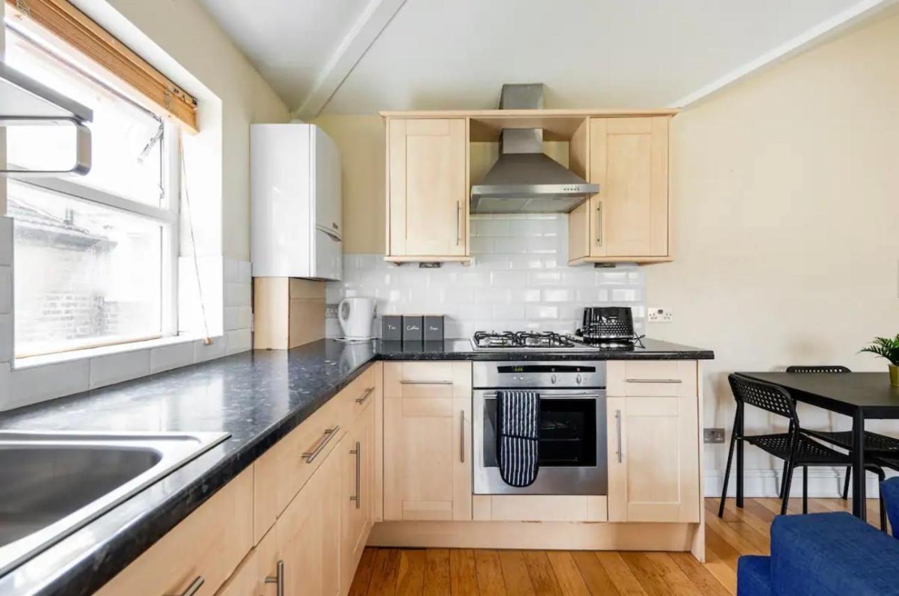 Lovely 3-Bed 20 Minutes To Central Londra Dış mekan fotoğraf