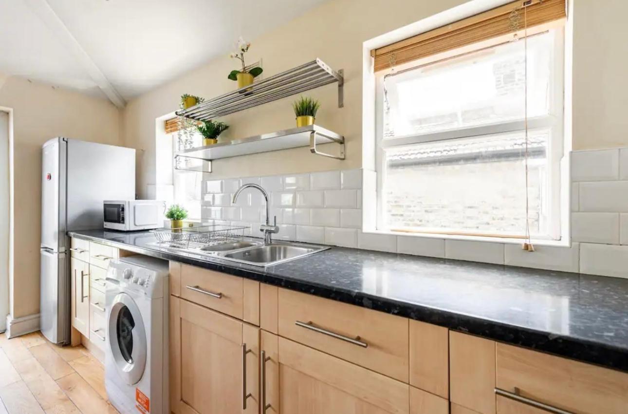 Lovely 3-Bed 20 Minutes To Central Londra Dış mekan fotoğraf